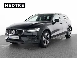 Gebraucht 2023 Volvo V60 CC Kombi | 41.990 € (Teuer)