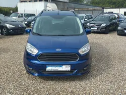 Blau Gebraucht 2015 Ford Tourneo Courier Titanium Van / Kleinbus | 4.369 € (Guter Preis)