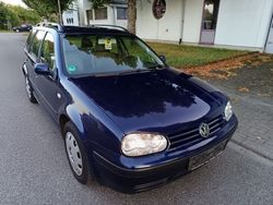 Blau Gebraucht 2002 VW Golf IV Kombi | 1.900 € (Fairer Preis)