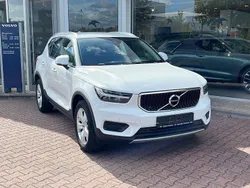 Ice white Gebraucht 2021 Volvo XC40 Momentum SUV | 27.490 € (Guter Preis)