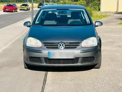 Grün Gebraucht 2006 VW Golf V Kleinwagen | 3.500 € (Etwas zu teuer)