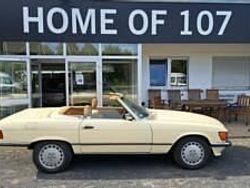 Beige Gebraucht 1986 Mercedes 560 Cabrio | 39.950 €