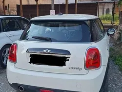 Weiß Gebraucht 2017 Mini Cooper D Kleinwagen | 12.500 € (Fairer Preis)