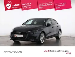 Grau Gebraucht 2021 Audi A3 Sportback Ambiente Limousine | 23.333 € (Fairer Preis)