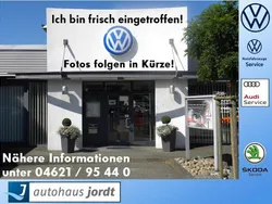 Grau Gebraucht 2025 VW T-Roc R-line SUV | 34.530 € (Superpreis)