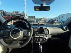 Schwarz Gebraucht 2018 Renault Twingo LIMITED Kleinwagen | 7.450 € (Fairer Preis)