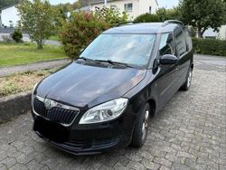 Schwarz Gebraucht 2010 Skoda Roomster Plus Edition Van / Kleinbus | 2.999 € (Fairer Preis)