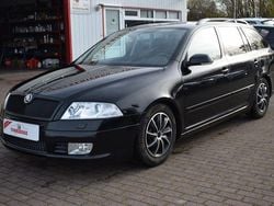 Schwarz Gebraucht 2009 Skoda Octavia Sport Kombi | 3.250 € (Fairer Preis)