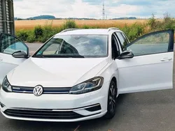 Weiß Gebraucht 2019 VW Golf VII IQ Drive Kombi | 17.800 € (Fairer Preis)