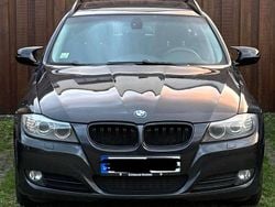 Schwarz Gebraucht 2009 BMW 320 M Sport Kombi | 3.999 € (Guter Preis)