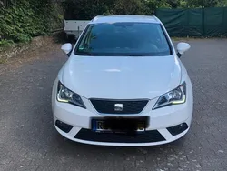 Weiß Gebraucht 2017 Seat Ibiza ST Kombi | 6.799 €