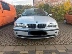 Grau Gebraucht 2003 BMW 320 Limousine | 4.199 € (Etwas zu teuer)