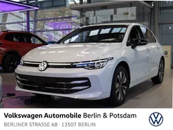 Weiß Gebraucht 2022 VW Golf VIII Life Kleinwagen | 36.666 €