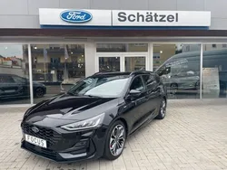 Schwarz Gebraucht 2022 Ford Focus ST-Line Limousine | 22.900 € (Fairer Preis)