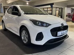 Weiß Neu 2025 Mazda 2 Center-Line Limousine | 23.900 € (Fairer Preis)