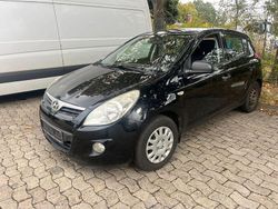 Schwarz Gebraucht 2012 Hyundai i20 Classic Limousine | 1.660 € (Superpreis)