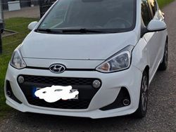 Weiß Gebraucht 2018 Hyundai i10 YES! Kleinwagen | 6.150 € (Superpreis)