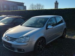 Silber Gebraucht 2007 VW Golf Limousine | 2.350 € (Etwas zu teuer)