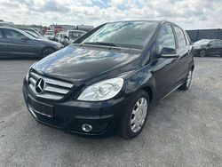 Schwarz Gebraucht 2010 Mercedes B180 Van / Kleinbus | 3.490 € (Superpreis)