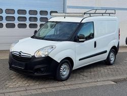 Weiß Gebraucht 2017 Opel Combo Van / Kleinbus | 4.950 € (Guter Preis)