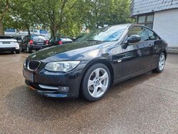 Schwarz Gebraucht 2012 BMW 320 Sport Line Coupé | 13.970 € (Fairer Preis)