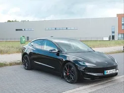 Schwarz Gebraucht 2024 Tesla Model 3 Performance Limousine | 49.200 €