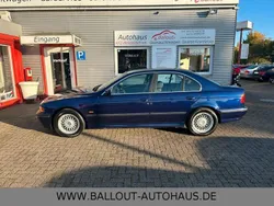 Violet Gebraucht 1996 BMW 528 Limousine | 3.950 €