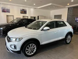 Weiß Gebraucht 2022 VW T-Roc SUV | 24.985 € (Fairer Preis)
