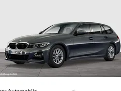 Grau Gebraucht 2022 BMW 330 M Sport Kombi | 41.990 € (Fairer Preis)