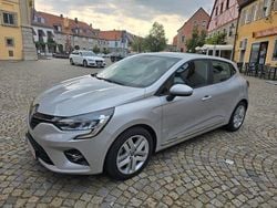 Silber Gebraucht 2020 Renault Clio V Limousine | 14.500 € (Guter Preis)