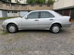 Silber Gebraucht 1999 Mercedes C180 Elegance Limousine | 3.500 € (Fairer Preis)