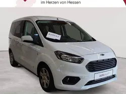 Frostweiß Gebraucht 2021 Ford Tourneo Courier Trend Van / Kleinbus | 13.490 € (Guter Preis)