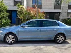 Grau Gebraucht 2009 Skoda Superb Ambition Limousine | 5.900 € (Fairer Preis)