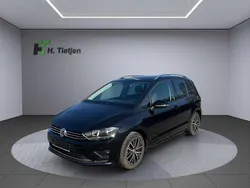 Schwarz Gebraucht 2016 VW Golf VII Allstar Limousine | 15.490 €