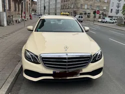 Gebraucht 2019 Mercedes E220 Exclusive Kombi | 14.500 € (Superpreis)