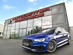 Blau Gebraucht 2018 Audi RS3 Sport Kleinwagen | 59.790 €