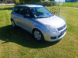 Silber Gebraucht 2008 Suzuki Swift Kleinwagen | 2.650 € (Fairer Preis)