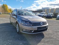 Braun Gebraucht 2012 VW Passat Comfortline Kombi | 3.480 € (Guter Preis)