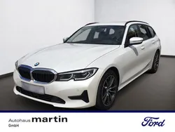 Mineralweiss Gebraucht 2021 BMW 320 Advantage Kombi | 27.690 € (Fairer Preis)