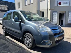 Grau Gebraucht 2013 Citroën Berlingo Van / Kleinbus | 7.999 € (Fairer Preis)