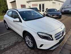 Weiß Gebraucht 2015 Mercedes GLA180 SUV | 13.990 € (Guter Preis)