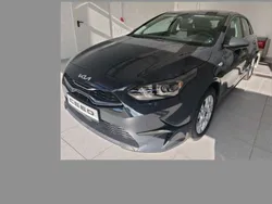 Grau Neu 2025 Kia Ceed Comfort Limousine | 25.990 € (Fairer Preis)