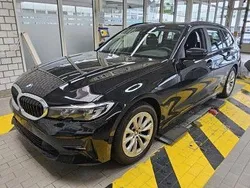Schwarz Gebraucht 2020 BMW 320 Sport Line Kombi | 20.599 € (Guter Preis)