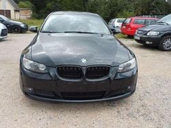 Black sapphire metallic Gebraucht 2009 BMW 320 Coupé | 5.999 € (Guter Preis)