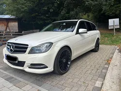 Weiß Gebraucht 2013 Mercedes C250 Kombi | 9.100 € (Guter Preis)