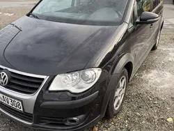 Schwarz Gebraucht 2009 VW Touran Cross Van / Kleinbus | 6.800 € (Etwas zu teuer)