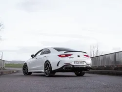 Weiß Gebraucht 2018 Mercedes CLS63 AMG AMG Limousine | 43.999 €