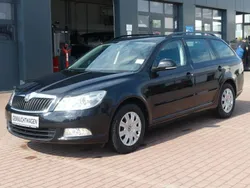 Schwarz Gebraucht 2011 Skoda Octavia Ambiente Kombi | 7.990 € (Fairer Preis)