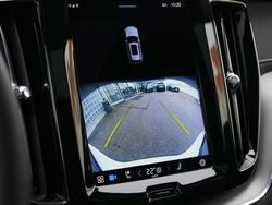 Weiß Gebraucht 2021 Volvo XC60 R-Design SUV | 41.190 € (Fairer Preis)