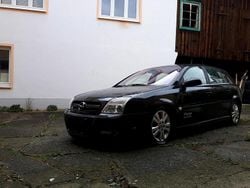 Schwarz Gebraucht 2003 Opel Signum Kombi | 1.500 € (Superpreis)